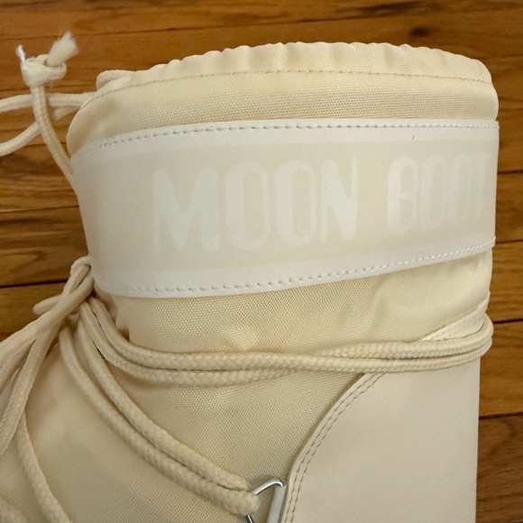 Moon Boot - Icon Low - NWT - Picture 5 of 8